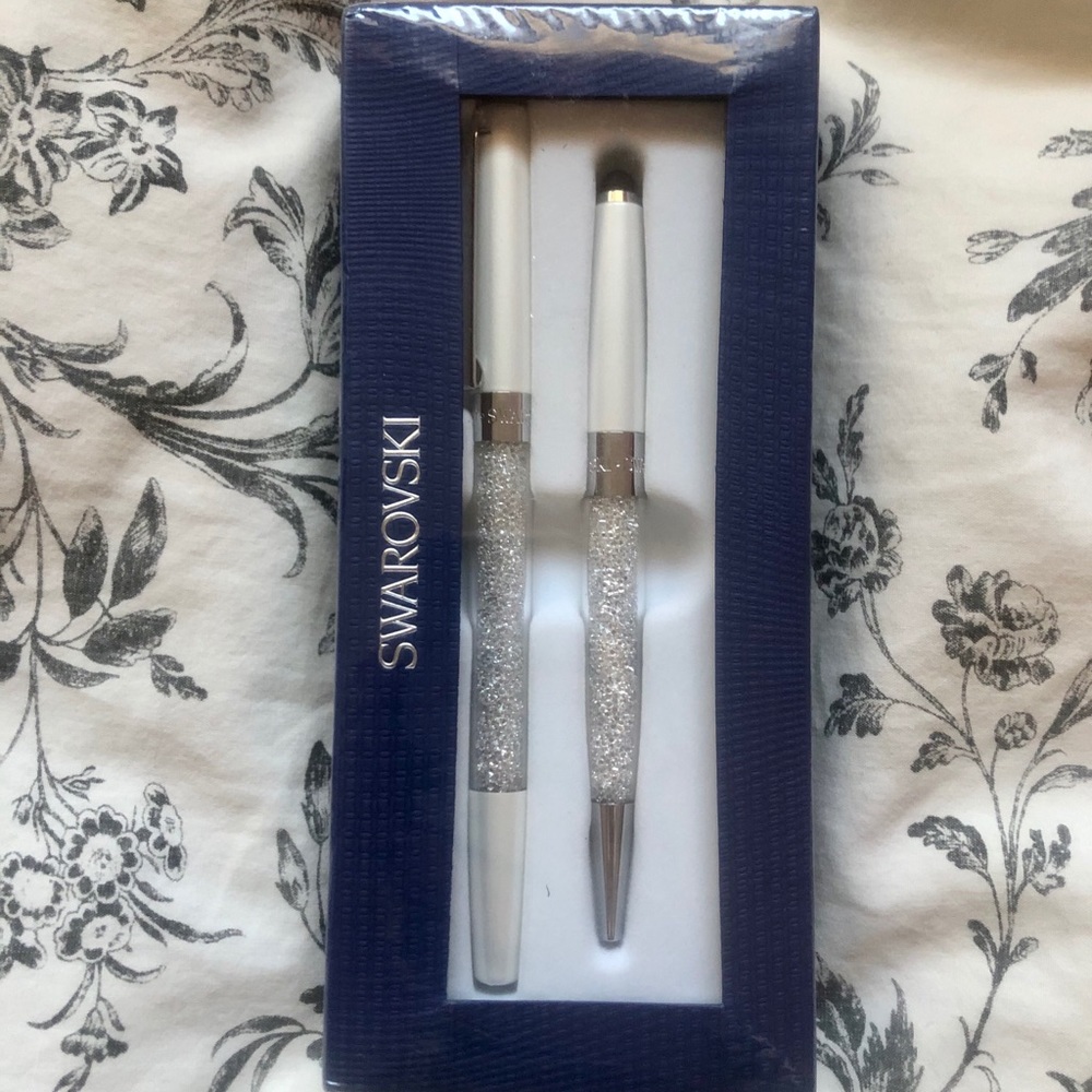 NEW IN BOX Swarovski Stardust Pen Set